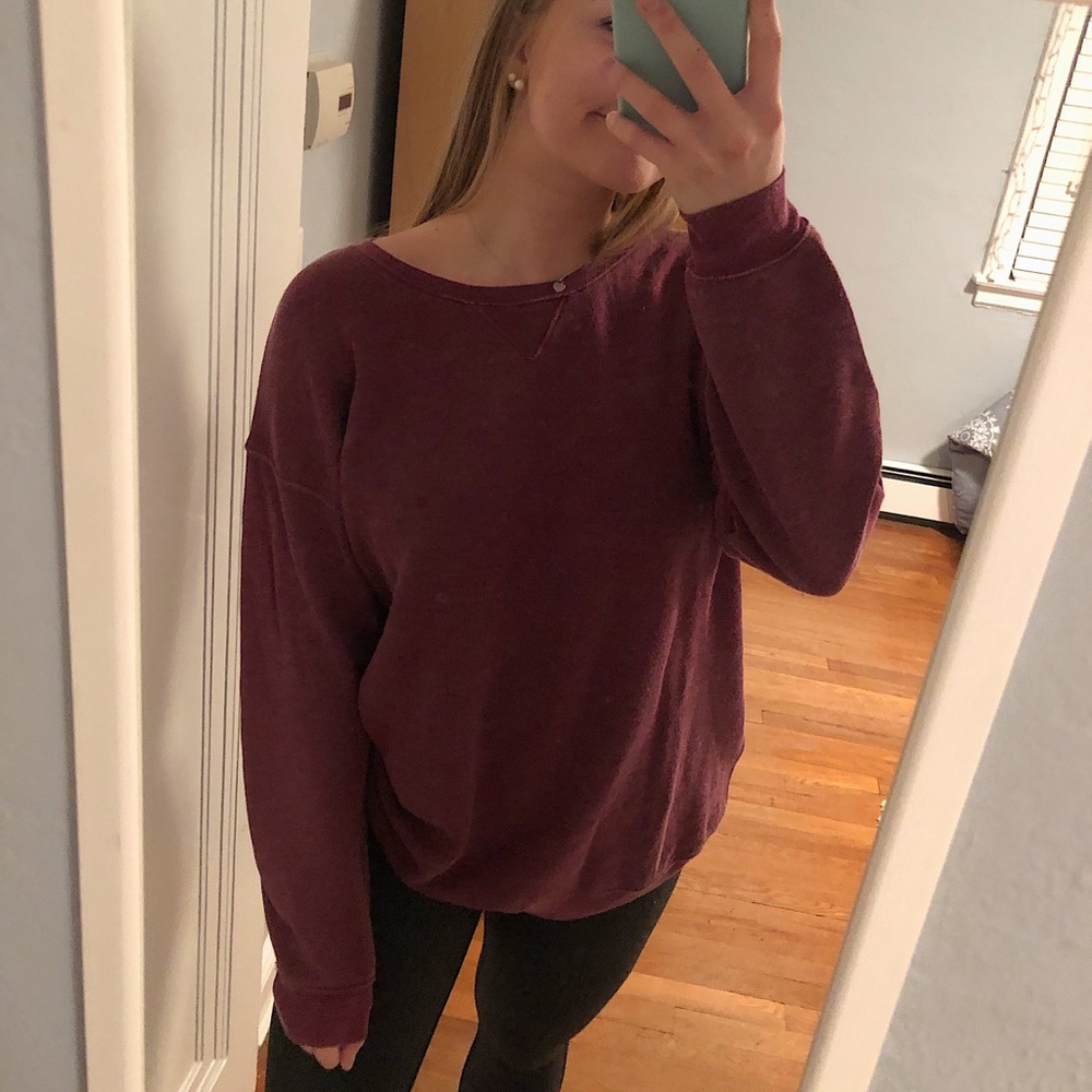 American Eagle Oversized Maroon Jegging Crewneck